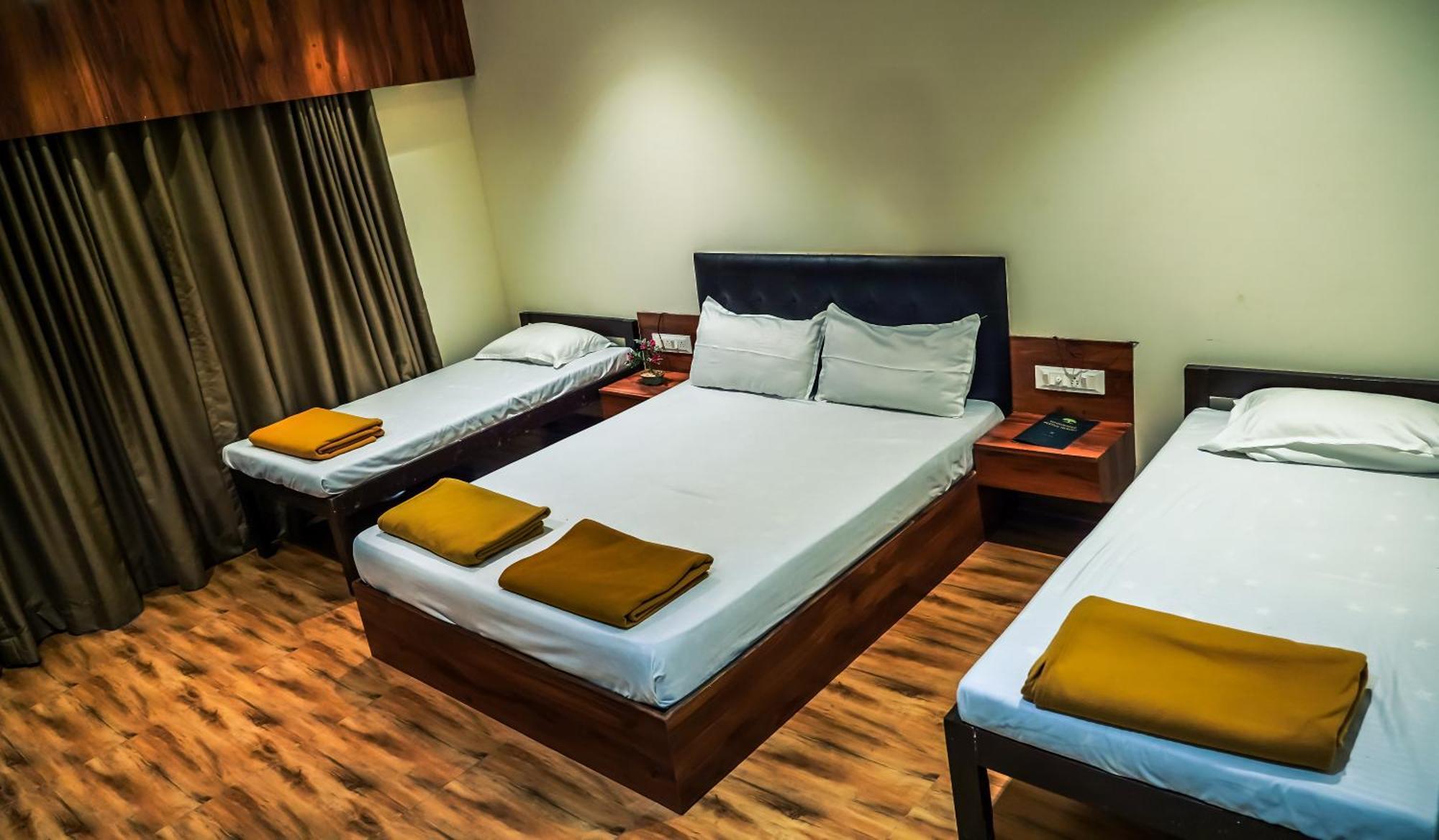 Whispering Peepul Resort Badlapur Bagian luar foto