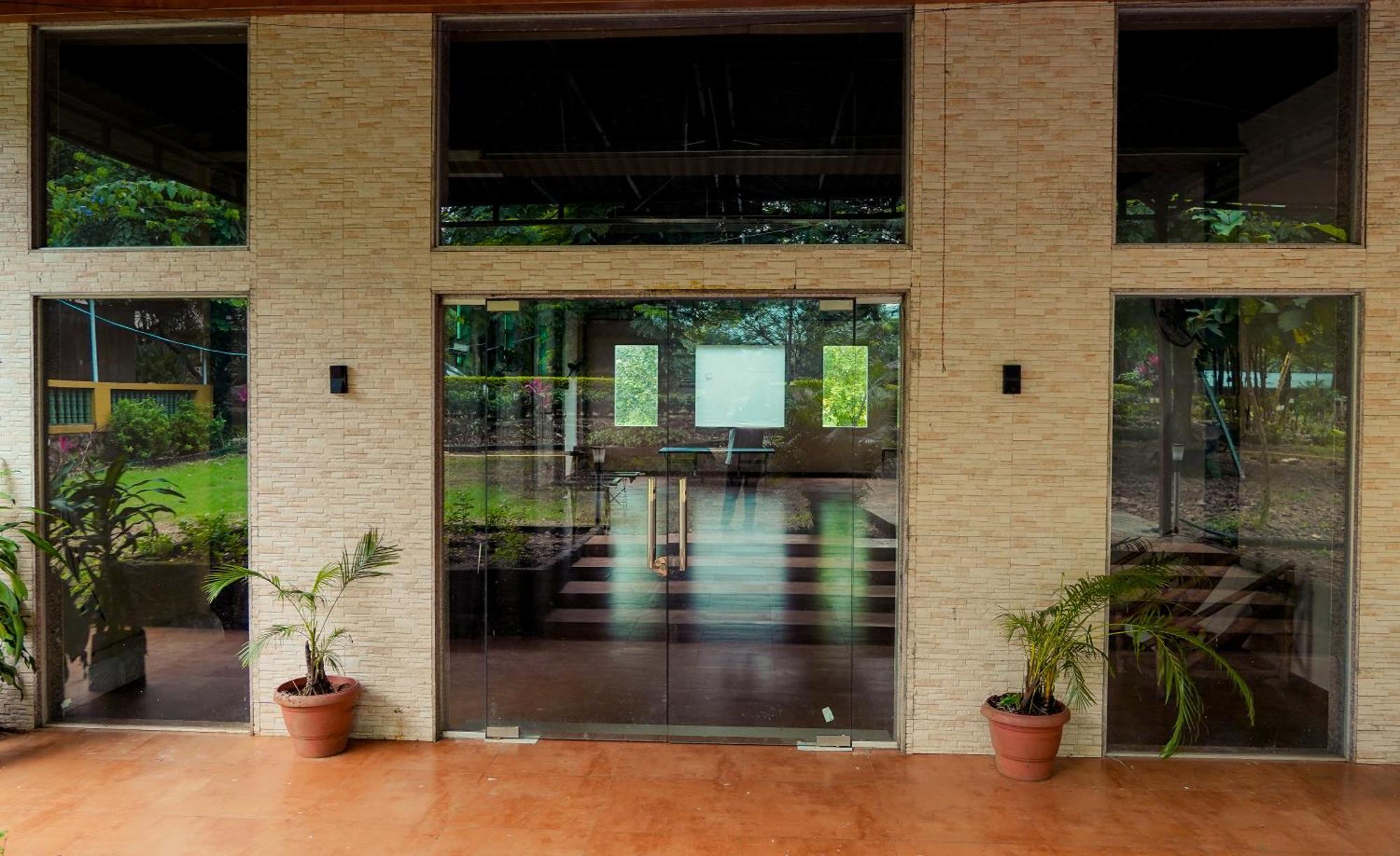 Whispering Peepul Resort Badlapur Bagian luar foto