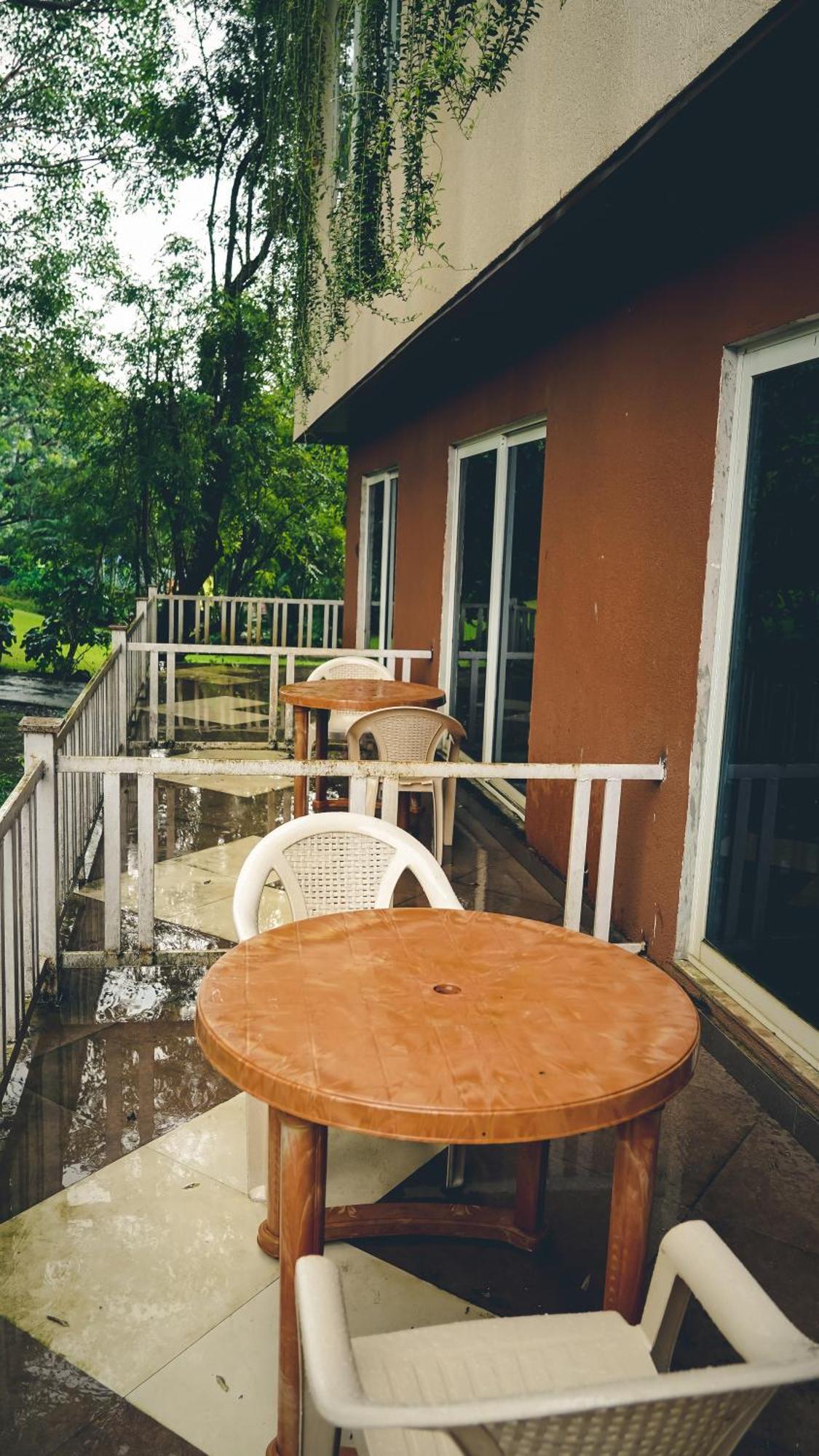 Whispering Peepul Resort Badlapur Bagian luar foto